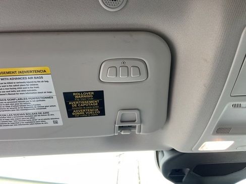 Used 2024 Ford Escape Platinum image 33