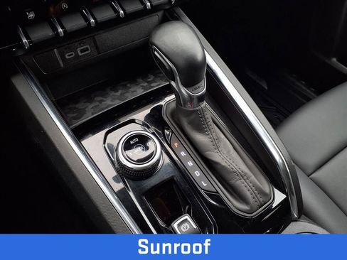 Certified 2025 GMC Canyon Elevation w/ Convenience Package image 15