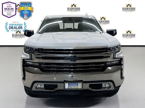 Used 2022 Chevrolet Silverado 1500 LTZ AWD/4WD image 2