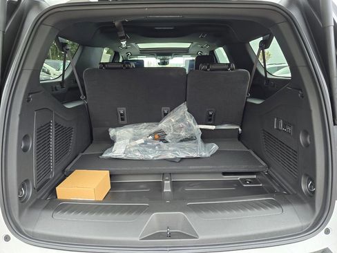 New 2026 GMC Yukon XL Elevation AWD/4WD image 16