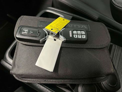 Used 2023 Honda Odyssey Touring image 33