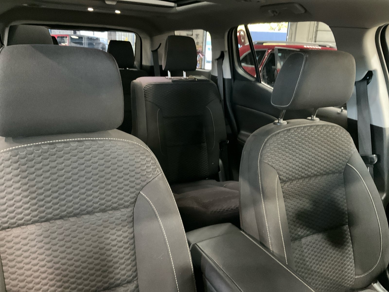 Used 2019 GMC Acadia SLE w/ Driver Alert Package I AWD/4WD image 19