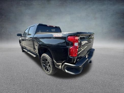 Used 2021 Chevrolet Silverado 1500 Custom Trail Boss w/ Midnight Edition AWD/4WD image 8