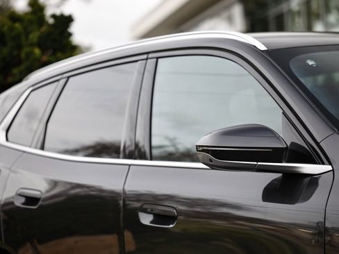 New 2026 BMW X3 xDrive30 w/ Premium Package image 3