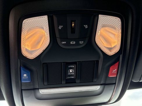 Used 2026 RAM 1500 Express AWD/4WD image 30