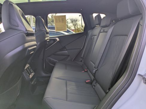 Used 2025 BMW X3 xDrive30i w/ Convenience Package image 14