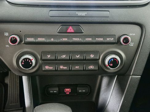 Used 2022 Kia Sportage LX FWD image 22