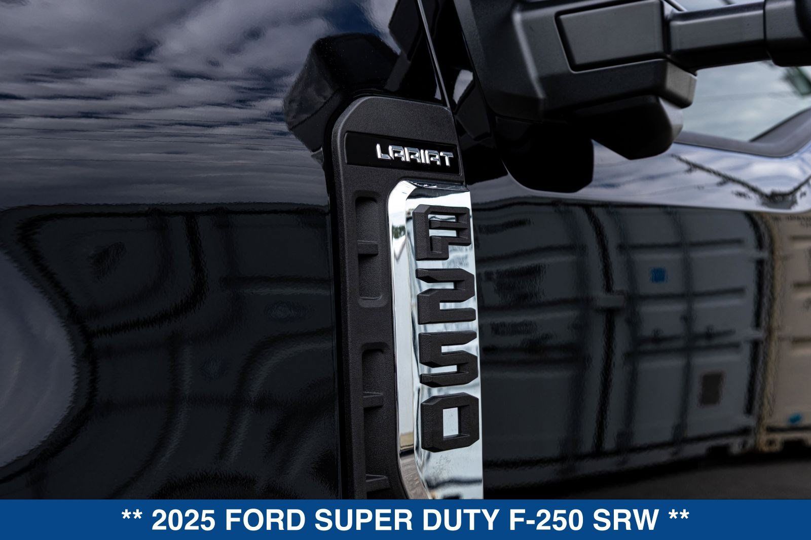 New 2025 Ford F250 Lariat w/ Lariat Ultimate Package AWD/4WD image 36
