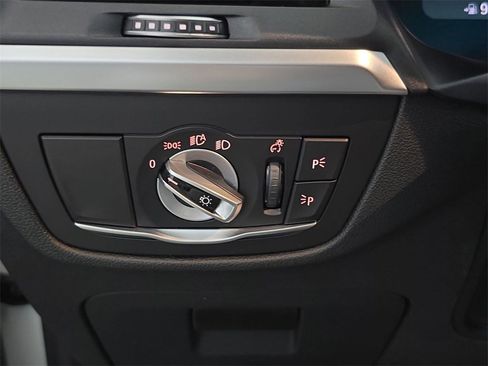 Used 2022 BMW X3 xDrive30i w/ Premium Package 2 image 27