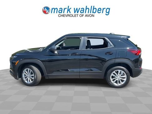 Used 2025 Chevrolet TrailBlazer LS w/ LS Convenience Package FWD image 5