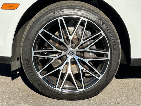 Used 2023 Porsche Macan image 27