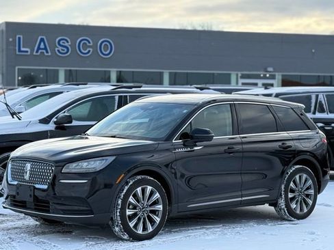 Used 2022 Lincoln Corsair Reserve image 1