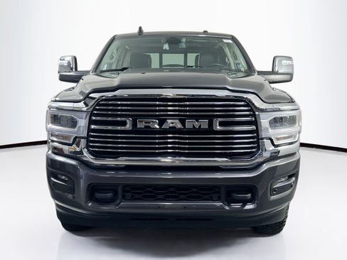 Used 2024 RAM 2500 Laramie AWD/4WD image 2