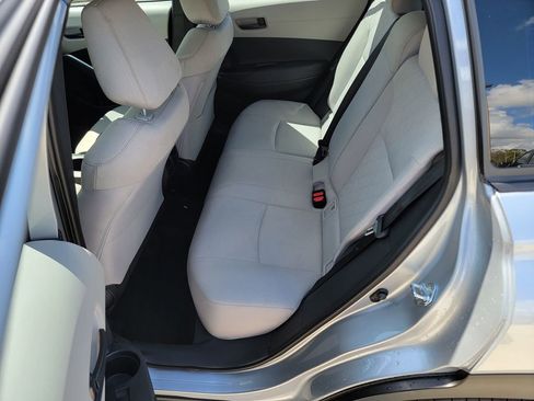 Used 2025 Toyota Corolla Cross L image 14