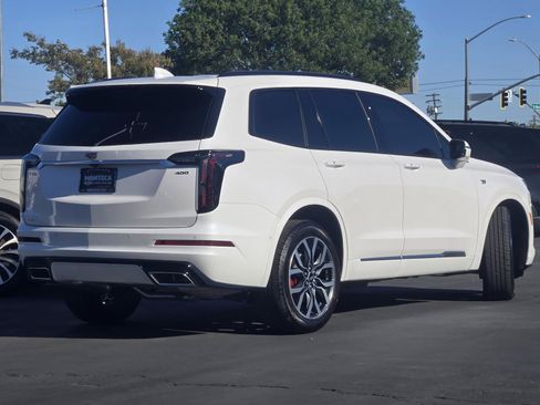 Used 2025 Cadillac XT6 Sport w/ Technology Package AWD/4WD image 3