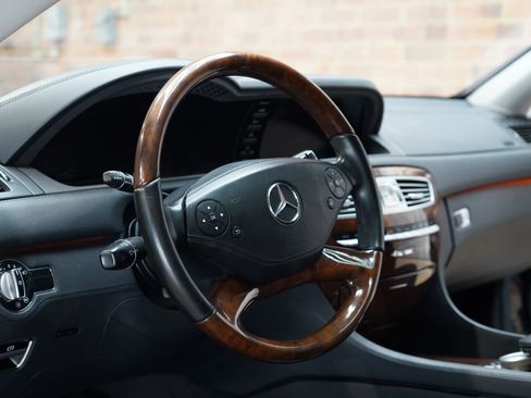 Used 2011 Mercedes-Benz CL 550 4MATIC w/ Sport Pkg Plus One image 40