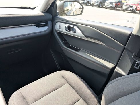New 2026 Ford Explorer Active image 22