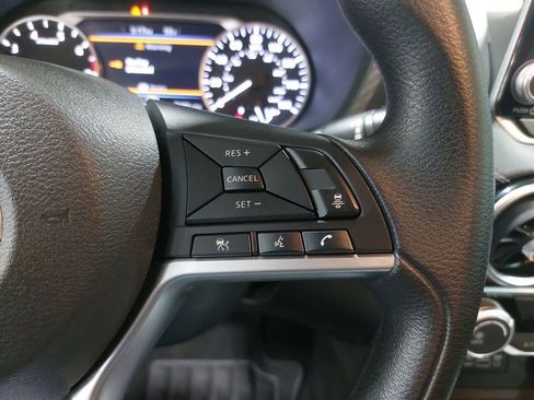 Used 2023 Nissan Sentra SV image 17