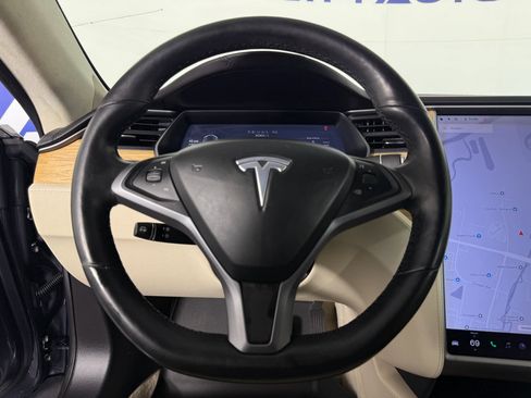 Used 2018 Tesla Model S 100D image 21