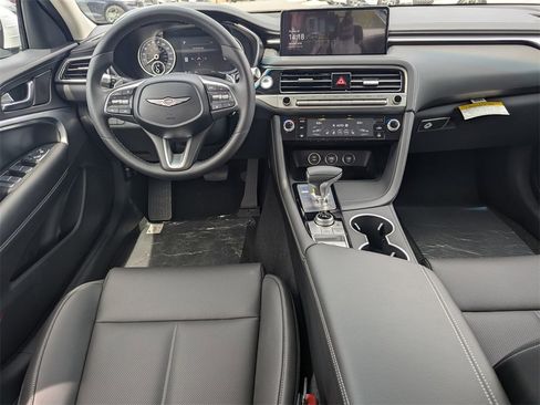 Used 2026 Genesis G70 2.5T image 14