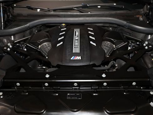 Used 2022 BMW X6 M w/ Executive Package image 36