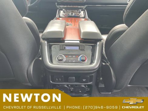 Used 2020 Lincoln Navigator Reserve w/ Equipment Group 208A Reserve AWD/4WD image 35