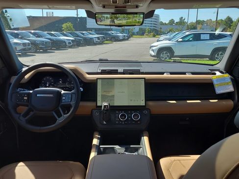 New 2026 Land Rover Defender 110 S AWD/4WD image 17