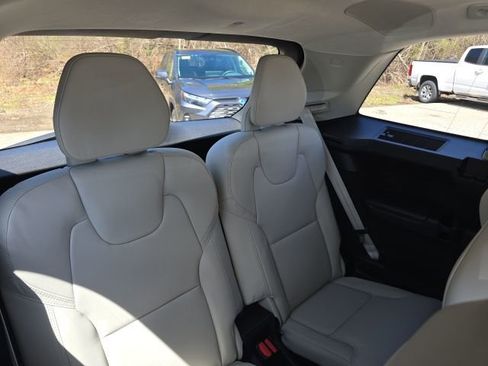 New 2026 Volvo XC90 T8 Ultra w/ Lounge Package AWD/4WD image 17