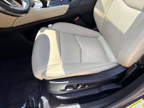 Used 2019 Cadillac XT5 Premium Luxury w/ Driver Assist Package FWD image 30