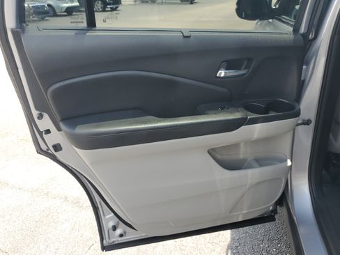 Used 2019 Honda Pilot Touring image 15