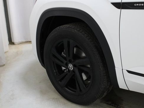 New 2026 Volkswagen Atlas Cross Sport SEL R-Line image 29