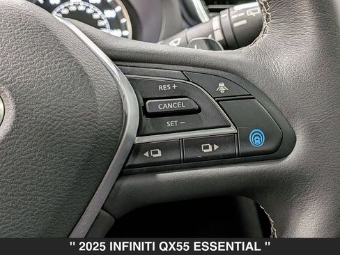 Used 2025 INFINITI QX55 Essential w/ Accent Package AWD/4WD image 16