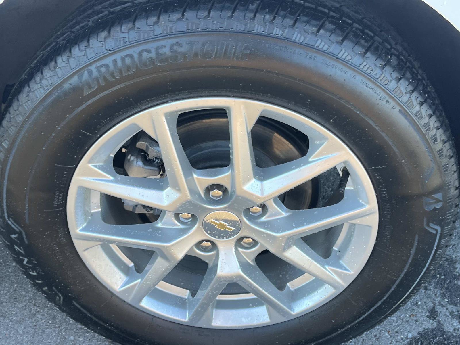 Used 2024 Chevrolet Equinox LT AWD/4WD image 11