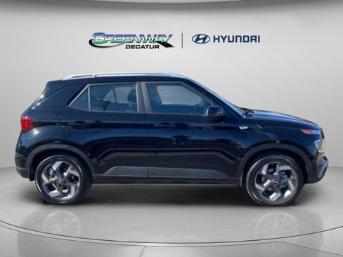 New 2026 Hyundai Venue SEL image 8