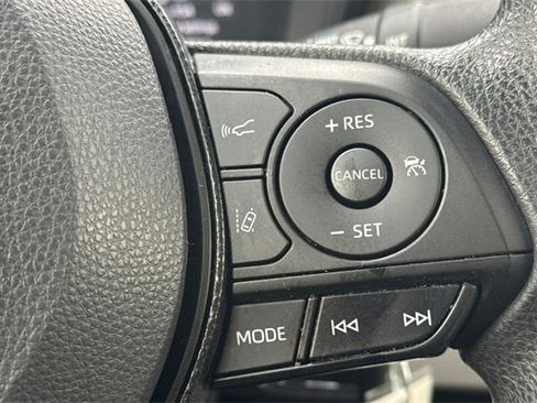 Used 2021 Toyota Corolla LE image 37