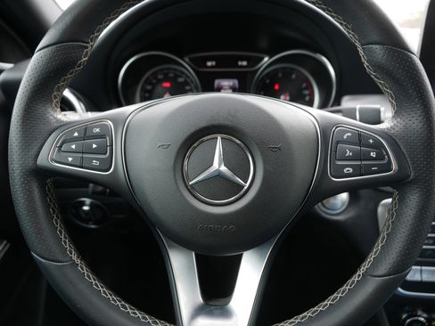 Used 2018 Mercedes-Benz GLA 250 4MATIC image 25