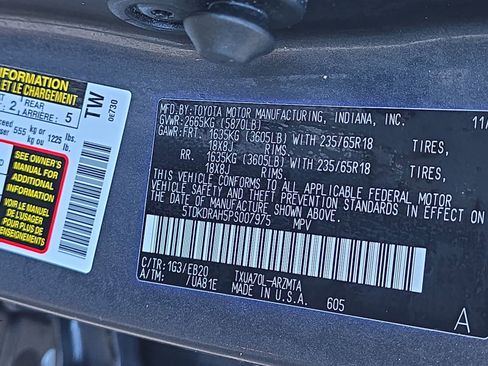 Used 2023 Toyota Highlander XLE image 44