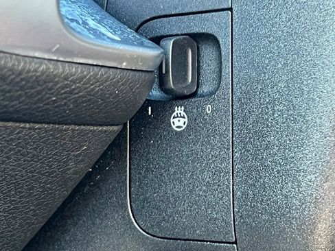 Certified 2025 Mercedes-Benz GLB 250 4MATIC image 39