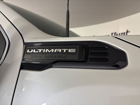 Used 2024 GMC Sierra 3500 Denali Ultimate image 31