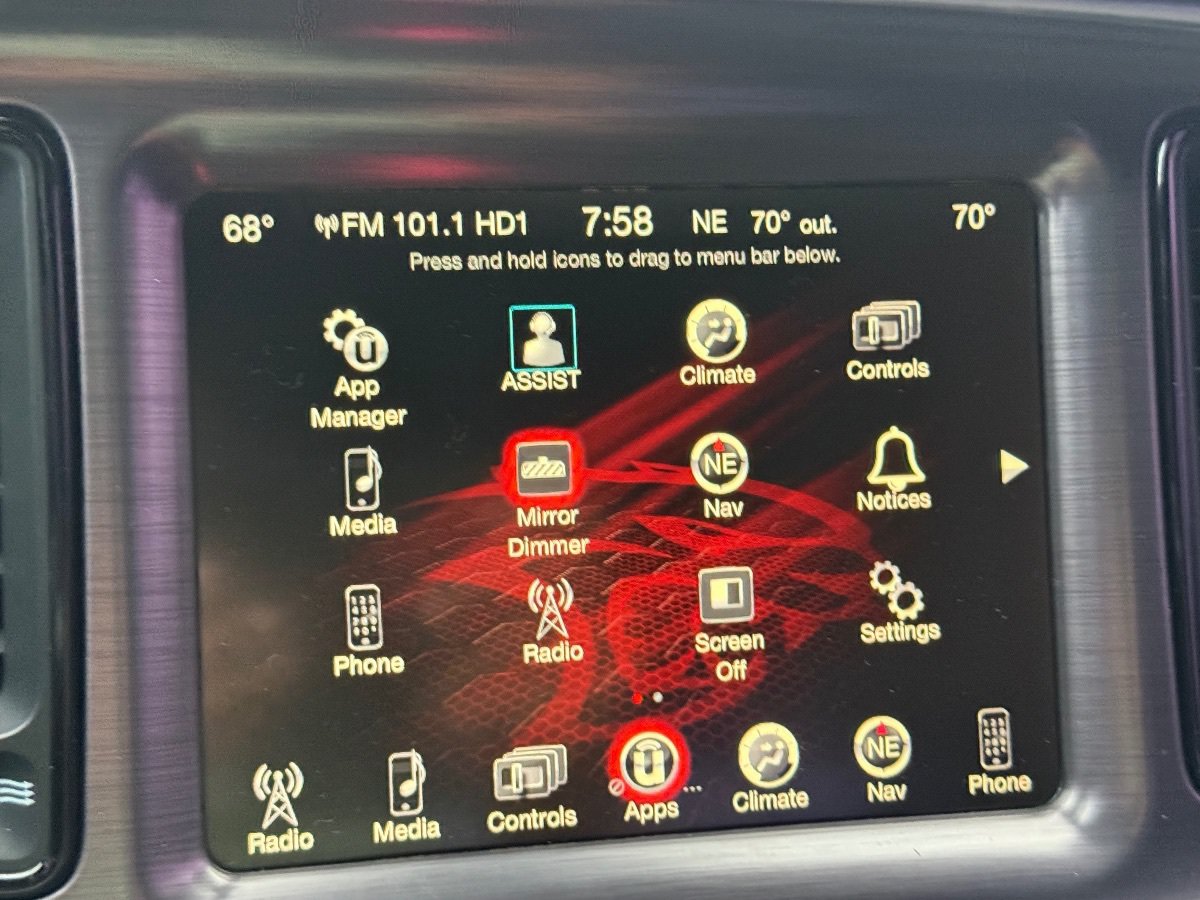 Used 2015 Dodge Challenger SXT w/ Driver Convenience Group RWD image 26