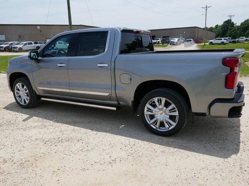 New 2025 Chevrolet Silverado 1500 High Country image 8