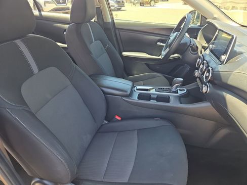 Certified 2023 Nissan Sentra SV FWD image 10