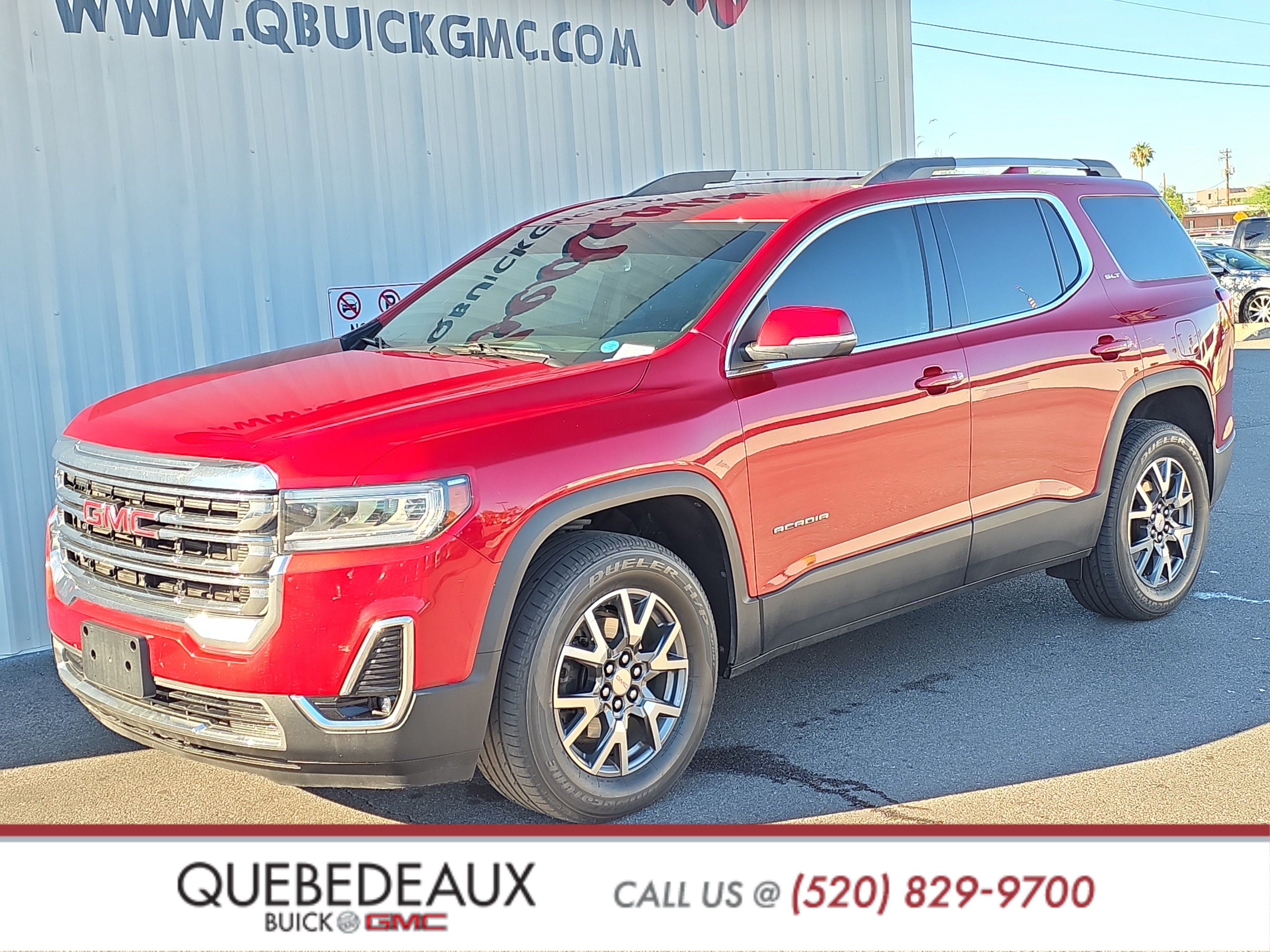 Used 2023 GMC Acadia SLT FWD image 3