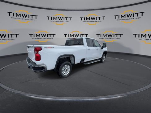 Used 2025 Chevrolet Silverado 2500 LT w/ Convenience Package image 28