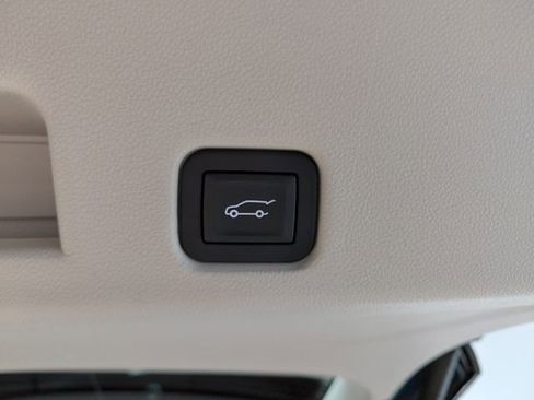 Used 2025 Buick Enclave Avenir w/ LPO, All-Weather Package image 52