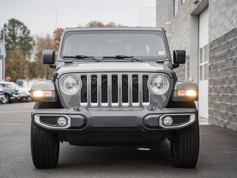 Used 2021 Jeep Gladiator Overland w/ Popular Equipment Package image 3