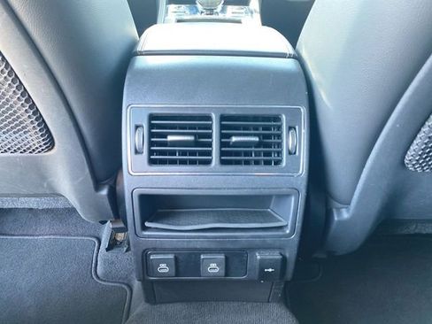 Used 2024 Jaguar F-PACE R-Dynamic S image 22