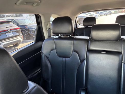 Used 2024 Kia Sorento S AWD/4WD image 41