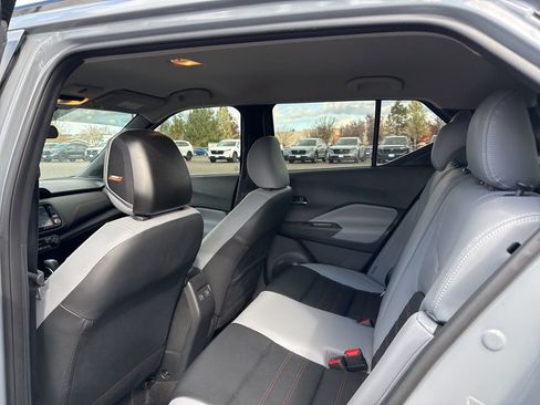 Used 2023 Nissan Kicks SR w/ SR Premium Package FWD image 18