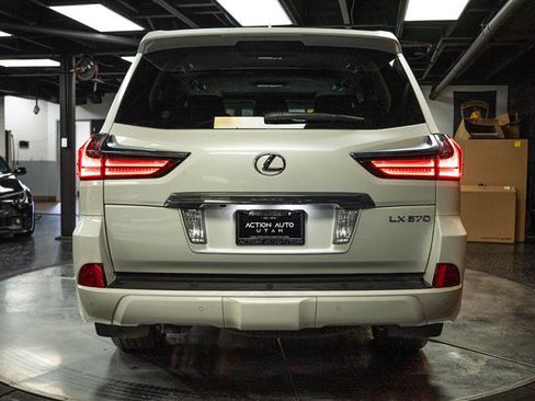 Used 2016 Lexus LX 570 4WD image 6